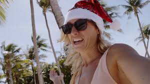 1 349 Christmas Beach Stock Videos, Footage, & 4K Video Clips