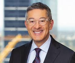 L E A D E R S O F I N F L U E N C E :