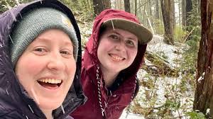 Lindsay Mclean's Instagram, Twitter & Facebook