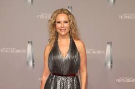 Willkommen auf der offiziellen fanpage von rtl punkt 12 moderatorin katja burkard. Katja Burkard Zimbio