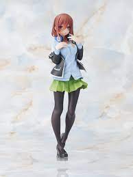 Amazon.com: Taito The Quintessential Quintuplets Coreful Figure Nakano Miku  ~Uniform ver~ Prize Figure : Toys & Games