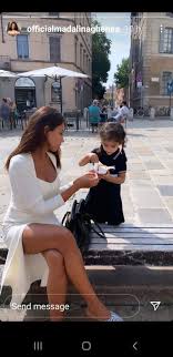 Mădălina ghenea a născut, în mare secret, o fetiță, prin cezariană, pe data de 4 aprilie. Ce Secrete De ViaÈ›Äƒ Ii OferÄƒ MÄƒdÄƒlina Ghenea FetiÈ›ei Ei Cele DouÄƒ Surprinse Intr O PiaÈ›etÄƒ Din Italia ReÈ›ete È™i Vedete