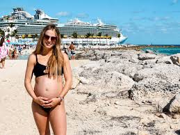 I spy a beach bump 💙🤭