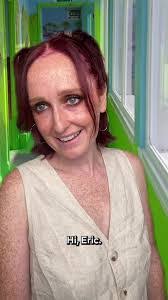 Carley Cave's Instagram, Twitter & Facebook