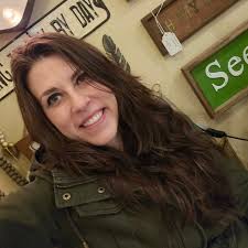 Who do I look like?! I get told I look like someone often!