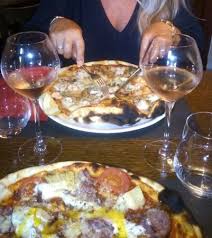 Pizzeria La Proue St Brieuc Pizzas Breizh Et Fruits De Mer Photo De La Proue Saint Brieuc Tripadvisor