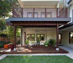 Incluye terraza y porche y posibilidad de personalización. 15 Modern Deck Design Photos Beautyharmonylife Porch Design Modern Patio Screened In Porch Design