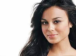 Kelley Darden's Instagram, Twitter & Facebook