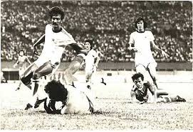 Sejarah sepak bola terdapat dua versi, yakni sepak bola versi kuno dan modern. 5 Skuad Harimau Malaya Terbaik Dalam Sejarah Bola Sepak Malaysia