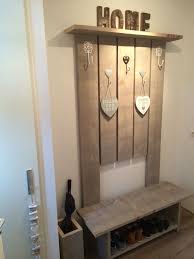 Unsere Hausgemachten Geruste Aus Holz Garderobe Im Flur Garderobe Gerust Unsere Hausgemachten Ge Garderobe Holz Garderobe Selber Bauen Paletten Garderobe