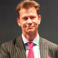 40+ "Andrew Wood" profiles