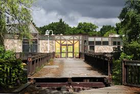 The term is used by modern historians for the former islamic states based in modern portugal and spain. Was Wird Aus Der Spassbadruine Neukoellner Net