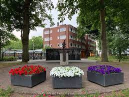 Siapa yang tidak mengenal pasar. Dodenherdenking In Veenendaal Dit Is Het Programma Op 4 Mei 2021 Indebuurt Veenendaal