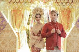 Pernikahan Adat Minang Mac Wedding Bridestory