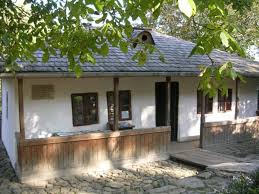 Situată în cartierul țicău din iași, în această căsuţă a locuit între anii 1872 și 1889 binecunoscutul povestitor ion creangă. Bojdeuca Lui Ion Creanga Zona Iasi