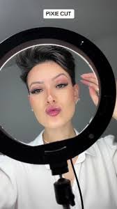 Barbara Rispoli's Instagram, Twitter & Facebook