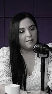 Ella es fabiana gomez hija del señoron fabian gomez y nos cuenta historiss  y vivencias cercanas a su padre y a su carrera en el regional mexicano