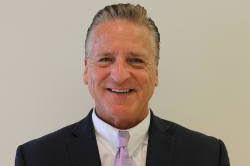 Melanie Petrella's Instagram, Twitter & Facebook