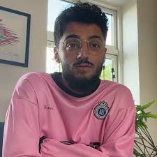 Han levede et liv på kanten af loven, men en særlig hilsen fik ham til at  vende ryggen til kriminalitet