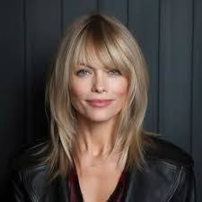 Donna Breault's Instagram, Twitter & Facebook