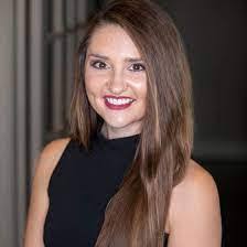 Julia Mallory's Instagram, Twitter & Facebook