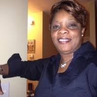 Lucia Freeman's Instagram, Twitter & Facebook