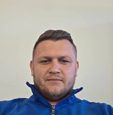 Is it normal to lose almost 1 liter of engine oil in 20 days?