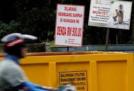 Pekerja kebersihan jmb tidak akan membuang sampah milik persendirian seperti sampah dapur. Memalukan Bila Pengunjung Tempatan Ditegur Pelancong Asing Buang Sampah Merata Mpm Astro Awani