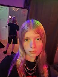 15 yrs old she still sassy and loves to show when she has the opportunity!