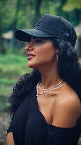 اونجوری که دوس داری زندگی کن یکبار به دنیا اومدی حقته خوشحال زندگی  کنی✋🏻👌🏻 . . . . . . . . . . #زندگی #زن #بلاگر #عشق #لایف_استایل #کلیپ  #شادی #حس_خوب