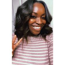 Is that Coach Goad grand-daughter 👀⁉️ 💚💛#AlumniPride