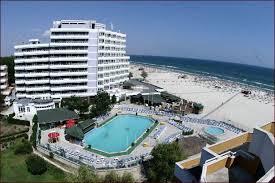 Oferta inscrieri timpurii litoral romania ( early booking) asigura reduceri substantiale din pretul de cazare oricui isi rezerva si achita din timp sejurul pentru hotel phoenicia royal 5 stele face parte din complexul phoenicia, alaturi de phoenicia holiday resort si phoenicia luxury. Litoral Romania Litoralul Pentru Voi Oferte Ieftine Litoral Oferte Ieftine Mamaia Oferte Ieftine Neptun Oferte Litoral Oferte Litoralul Pentru Voi Oferte Mamaia Programul Litoralul Pentru Toti Oferta Speciala Litoralul Pentru Voi