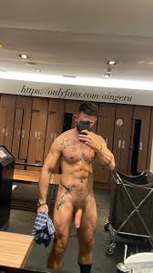MODEL OF THE DAY: Aingeru | Daily Squirt