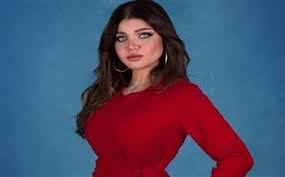 بعد ساعات من نشرها جلسة تصوير رفقة والدةها الحسناء، تصدرت الإعلامية والكاتبة ياسمين الخطيب، مؤشرات البحث عبر مواقع التواصل الاجتماعي بسبب إطلالتها رفقة والدةها. Ø£Ø³Ø·ÙˆØ±Ø© Ø¨ÙƒÙ„ Ø§Ù„Ù…Ù‚Ø§ÙŠÙŠØ³ ÙŠØ§Ø³Ù…ÙŠÙ† Ø§Ù„Ø®Ø·ÙŠØ¨ ØªÙ‡Ù†Ø¦ Ø¹Ø§Ø¯Ù„ Ø¥Ù…Ø§Ù… Ø¨Ø¹ÙŠØ¯ Ù…ÙŠÙ„Ø§Ø¯Ù‡ Ø§Ù„Ù€81 Ø¯Ø§Ø± Ø§Ù„Ù‡Ù„Ø§Ù„