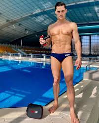 The goal is to qualify for the olympics and be the best in the red bull cliff diving world series. if you ever wondered what dedication and commitment look like, meet constantin popovici. Constantin Popovici Beitrage Facebook