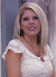 Deborah Mickey's Instagram, Twitter & Facebook