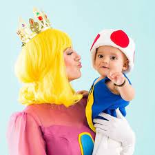 6 Genius Diy Mom And Baby Halloween Costumes Brit Co
