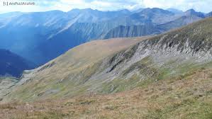 Cea mai scurtă cale spre vf. Varful Moldoveanu 2544m Am Ajuns Pe AcoperiÈul Romaniei Traseu Circuit De O Zi Adica13 Ore Impresii RedescoperÄ Masivul FÄgÄraÈ Masivul FÄgÄraÈ Amfostacolo