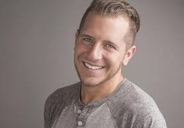 Eric Armand's Instagram, Twitter & Facebook