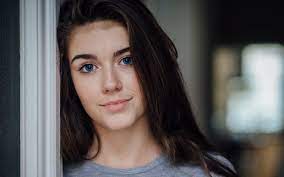 Why Do Blue Eyes Appear To Change Color With The Lighting People With Blue Eyes Eye Color Change Color Change