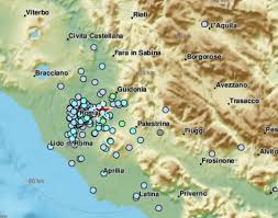 Il movimento sismico registrato a 31 chilometri di profondità poco dopo le 8,30 del mattino Terremoto A Roma Forte Scossa Palazzi Lesionati E Stato Tremendo Chiusa Anche La Metro Piu Donna