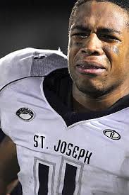 Sea sinks St. Anthony's, 28-24