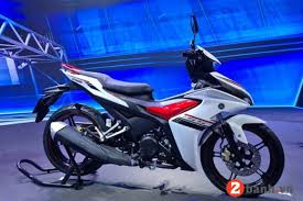 Xe đi kèm phanh đĩa đơn cho cả hai bánh nhưng không có abs như đối thủ honda winner. Obojapv Rxak9m