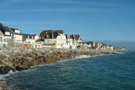 The nearest airport is blaise diagne international, 8.1 miles from the accommodation, and the property you can find out more about this and the other facilities at ma maison sur la plage on this page. Maison A Agon Coutainville Dans La Manche En Basse Normandie En Bord De Mer France