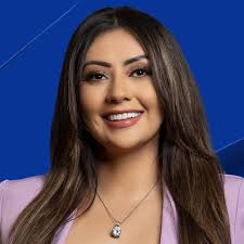 Aileen Carrasco's Instagram, Twitter & Facebook