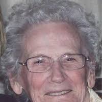 Pearl Oakley's Instagram, Twitter & Facebook