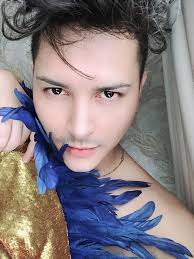 🎶 Puede que no te haga falta na'...