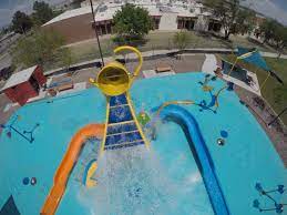 Pavo Real Spray Park Black Stallion