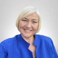 Beth Betz's Instagram, Twitter & Facebook