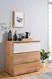 Die kommode bietet ausreichend platz für kleidung und krimskrams. Newroom Kommode Nikita Sideboard Honig Eiche Weiss Modern Landhaus Skandinavisches Design Wohnzimmer Schlafzimmer Flur Esszimmer Online Kaufen Otto